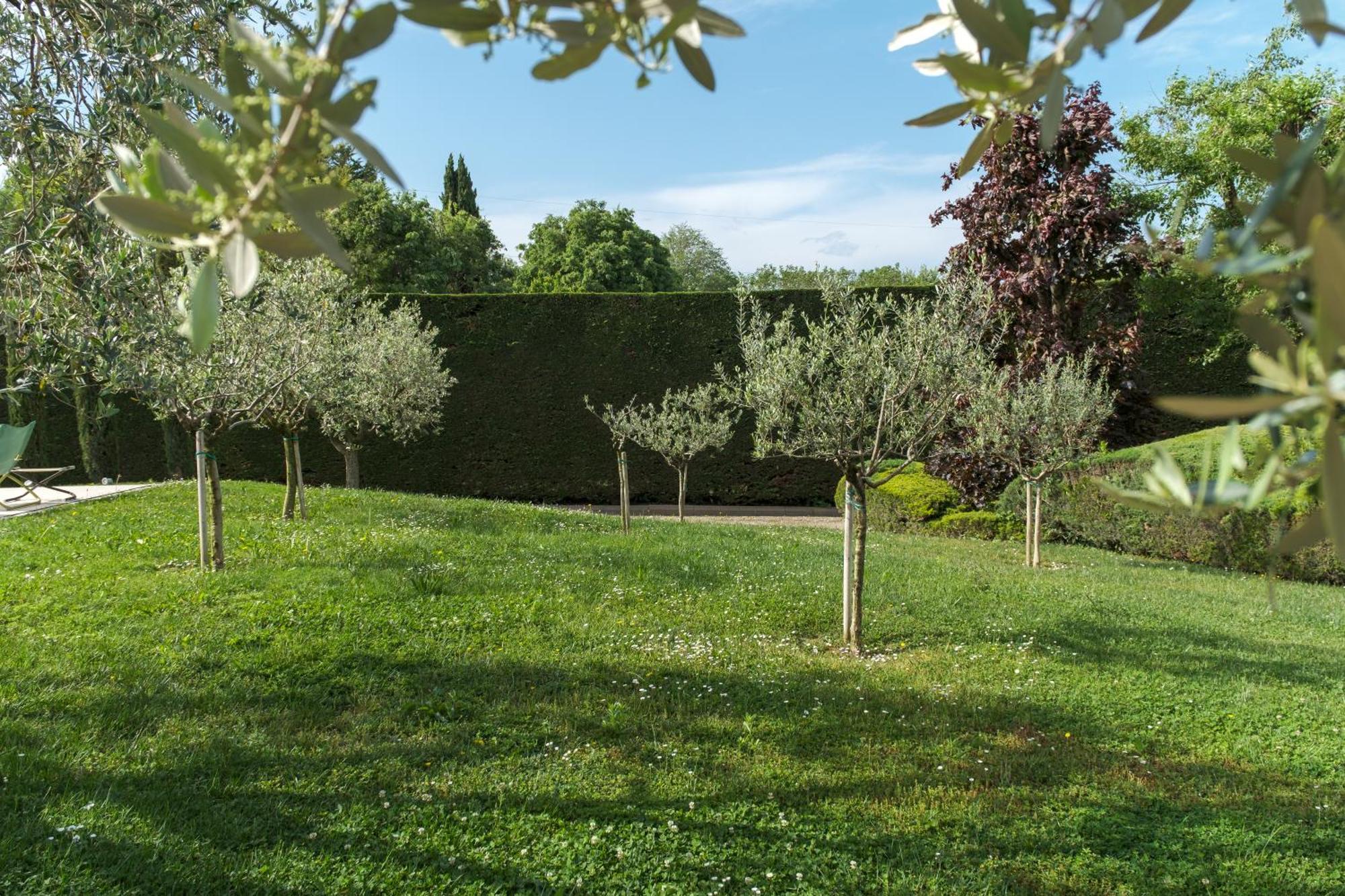 Villa Carini With 3000 Mq Garden & Heated Pool Castelnuovo del Garda Luaran gambar