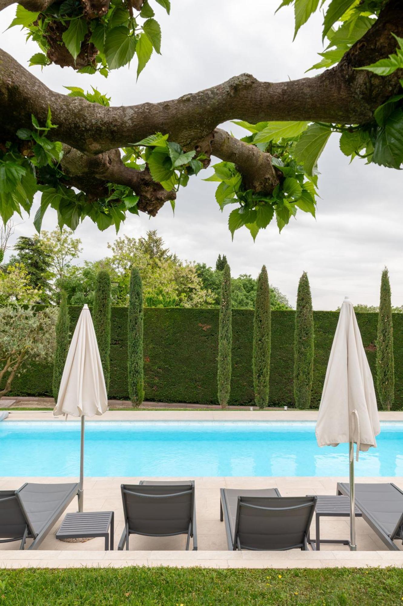 Villa Carini With 3000 Mq Garden & Heated Pool Castelnuovo del Garda Luaran gambar