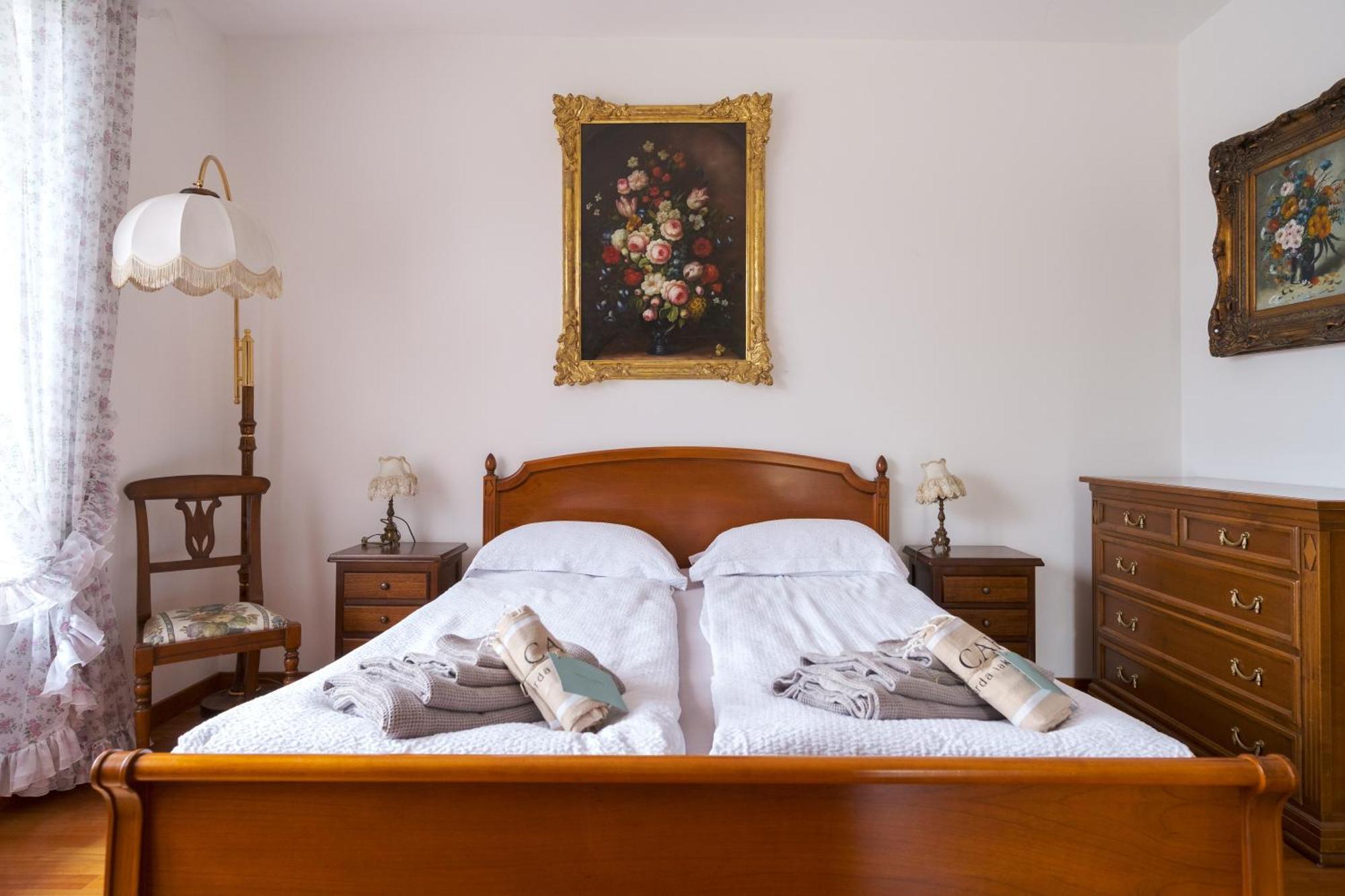 Villa Carini With 3000 Mq Garden & Heated Pool Castelnuovo del Garda Luaran gambar